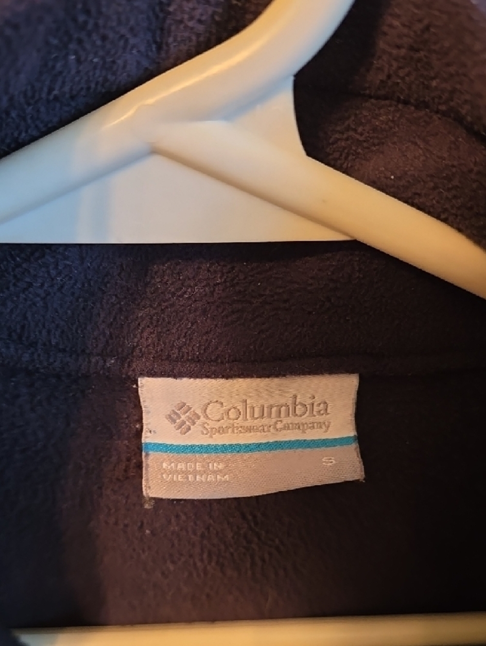 Womens Columbia Black Full-Zip Fleece Jacket - Picture 2 of 2
